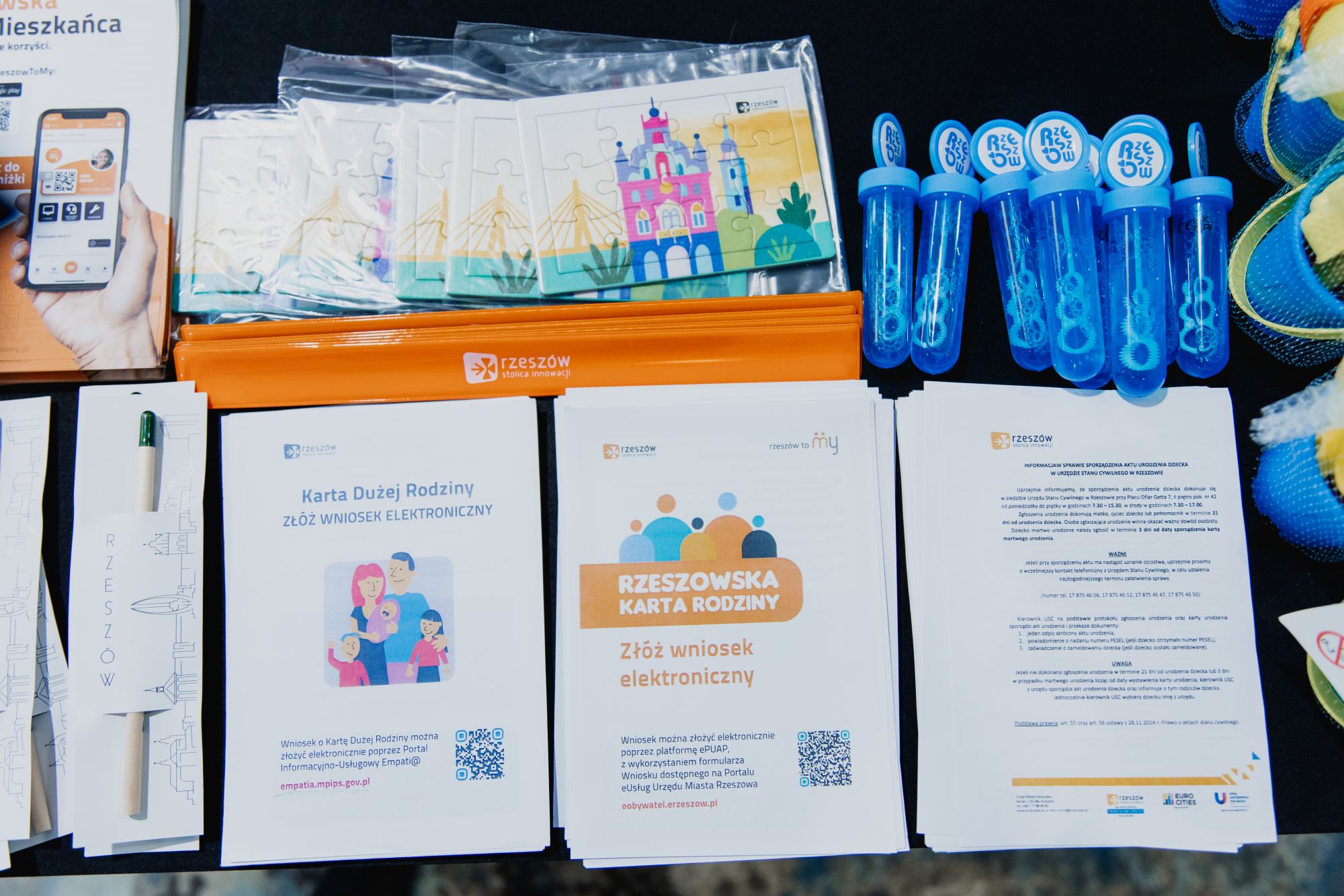 zdjęcia z warsztat&oacute;w informacyjno-edukacyjnych zorganizowanych przez Fundację U Położnych